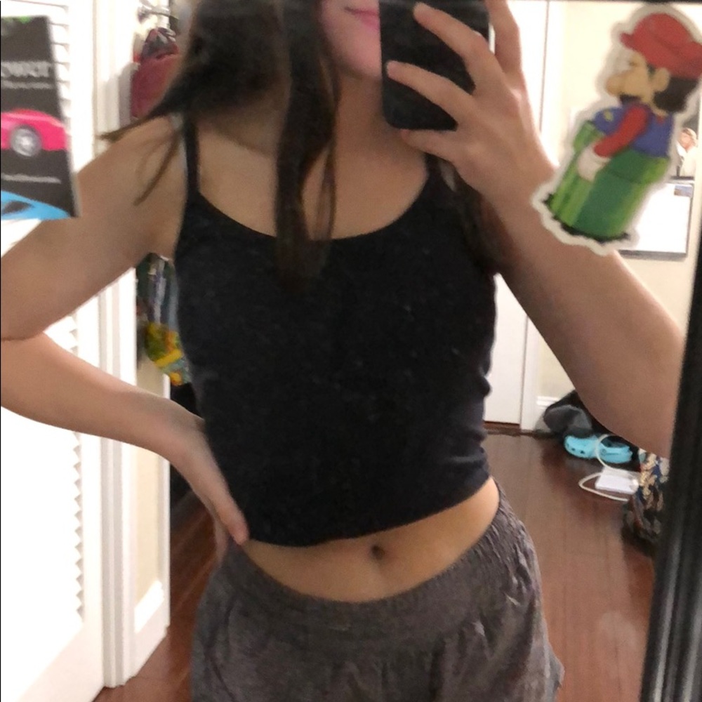 black crop top